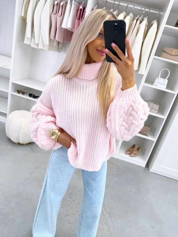 Розовый Объёмный джемпер с высоким воротом