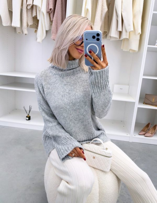 Grey High-neck Knit