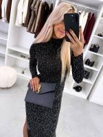 Melns Elastīga Auduma Kleita Ar Mirdzošiem Akmentiņiem Un šķēlumu