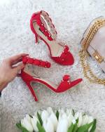 Красный обувь