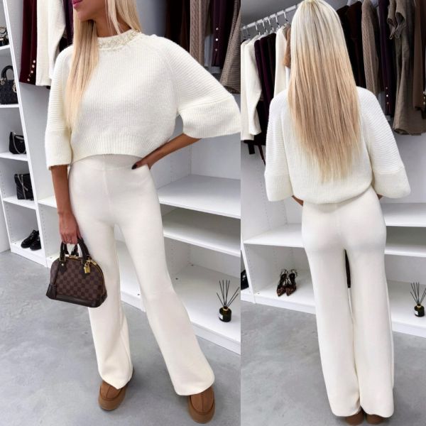 Светло-бежевый Мягкие и эластичные брюки прямого кроя