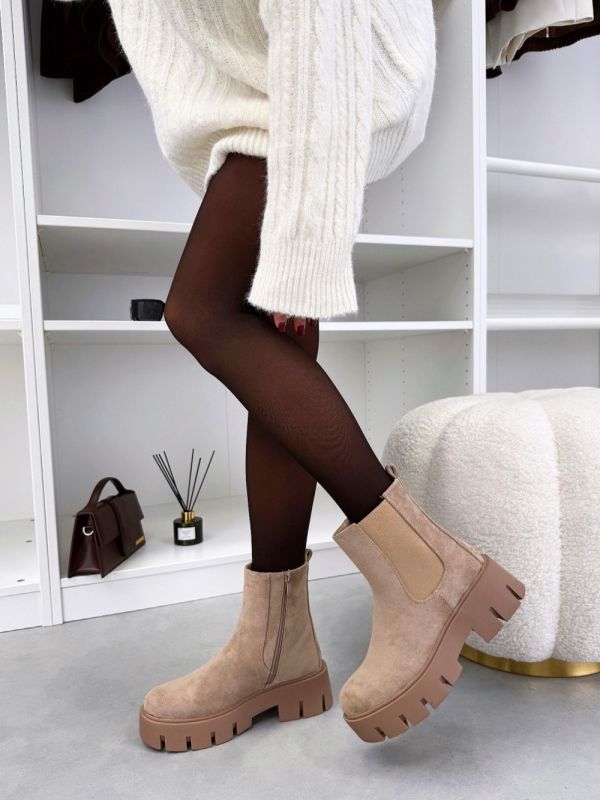 Beige 