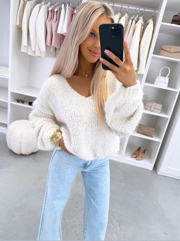 Светло-бежевый Мягкий вязаный свитер