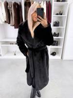 Brūns Grezns Ziemas Mētelis Ar Sasienamu Jostu Priekšpusē