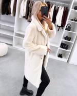 Melns Viegls Un Maigs Mētelis Ar Spiedpogām