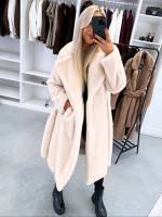 Brūns Grezns Ziemas Mētelis Ar Sasienamu Jostu Priekšpusē