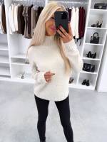 Taupe Miękki Dzianinowy Sweter Z Wysokim Dekoltem