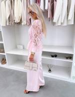 Светло-розовый 