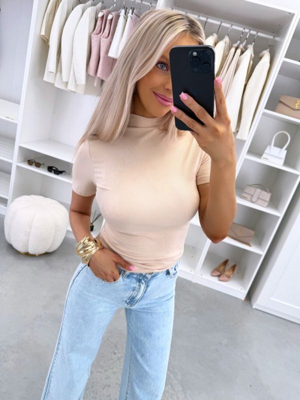 Бежевый Эластичный и мягкий топ