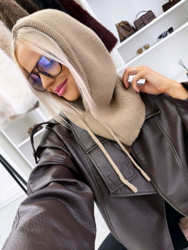 Taupe Hat With Collar