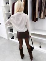 Gaiši Bēša Īsais Tops Ar Fliteriem