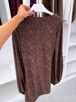 Brūns Elastīga Pieguļoša Kleita Ar Platām Piedurknēm