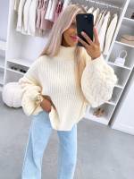 Sārts Oversize Adījums Ar Augstu Apkakli