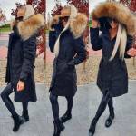 Хаки Зимняя куртка с натуральным мехом и водонепроницаемым материалом.